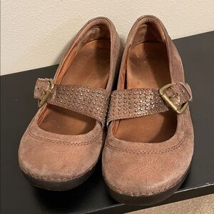 Vionic copper Mary Jane Flats with Studded Strap